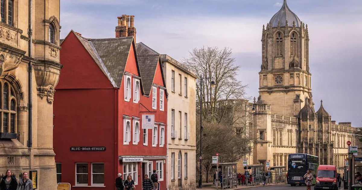 La amistad de Tolkien y C.S. Lewis: cómo dos genios de Oxford transformaron la fe y la literatura