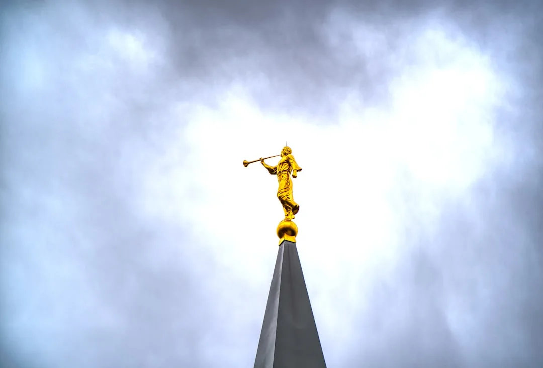 La devoción a la Virgen del Pilar y su significado actual