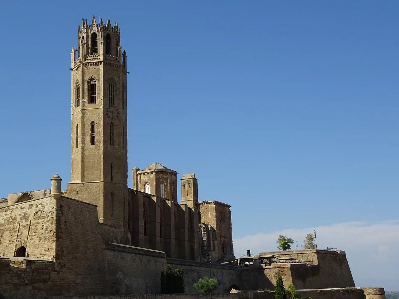 La Catedral de Lérida: La Seu Vella y Su Historia Milenaria