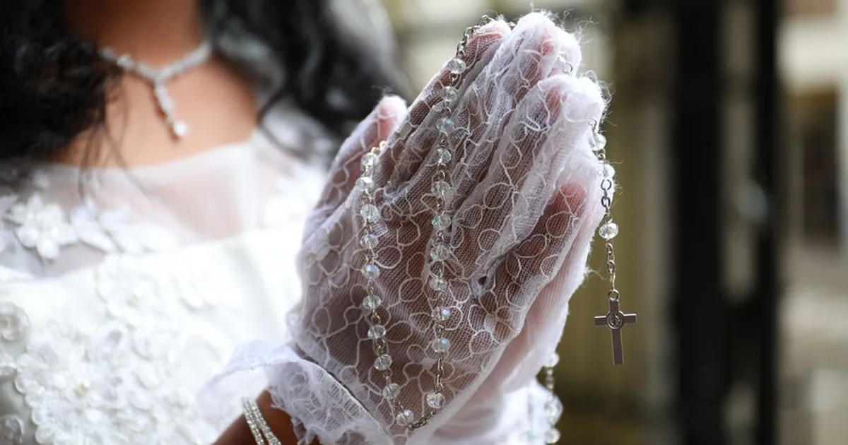 Praying the Rosary as a Family: A Guide to Deeper Devotion