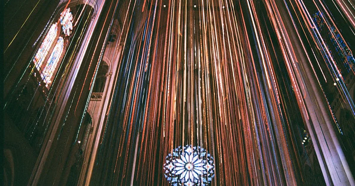 Église Saint-Laurent à Paris : quand l'art contemporain interroge le sacré