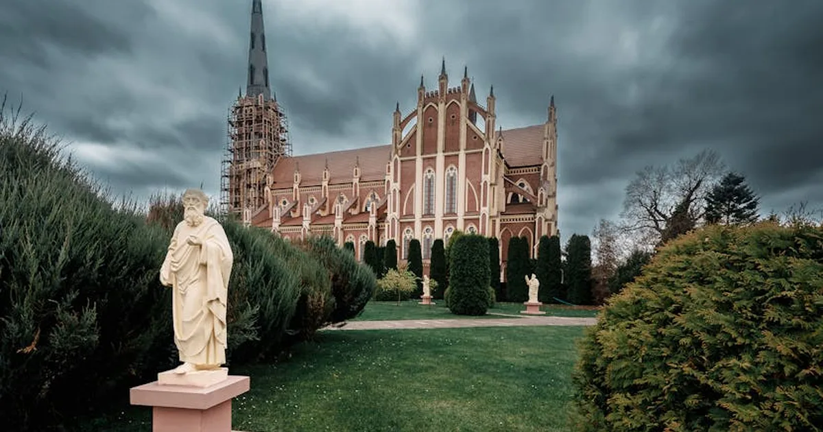 Bielorrússia Liberta Frade Carmelita Polonês: Um Alívio para a Liberdade Religiosa