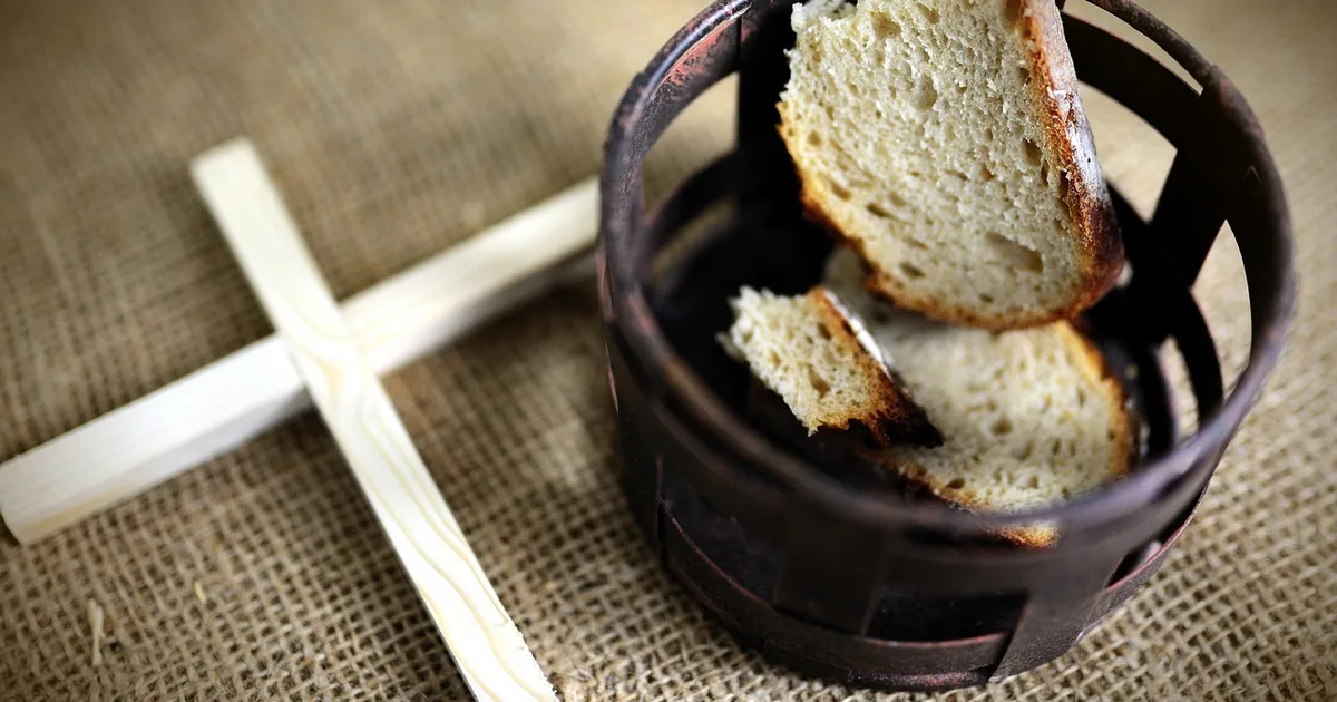 Versículo bíblico sobre el ayuno: guía para tu devoción
