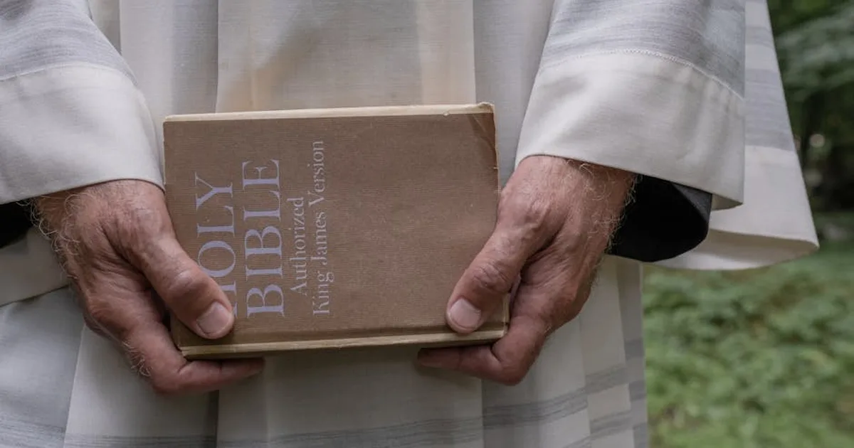 Fé e Política: Como Manter o Foco em Cristo em Meio às Confusões do Mundo