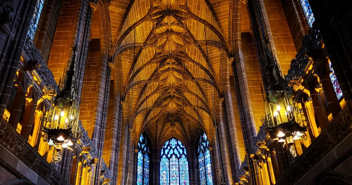 L'Épopée de l'Église Catholique : Un Voyage de Foi à Travers les Siècles