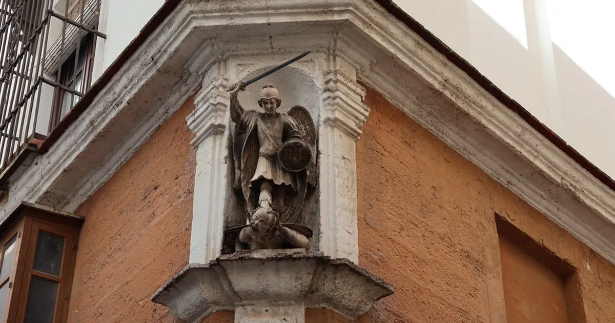 Prayer to Saint Michael the Archangel: Spiritual Protection and Strength