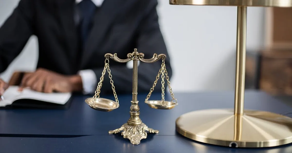 Corrupción y fe: Cómo la justicia de Dios ilumina la oscuridad del crimen organizado