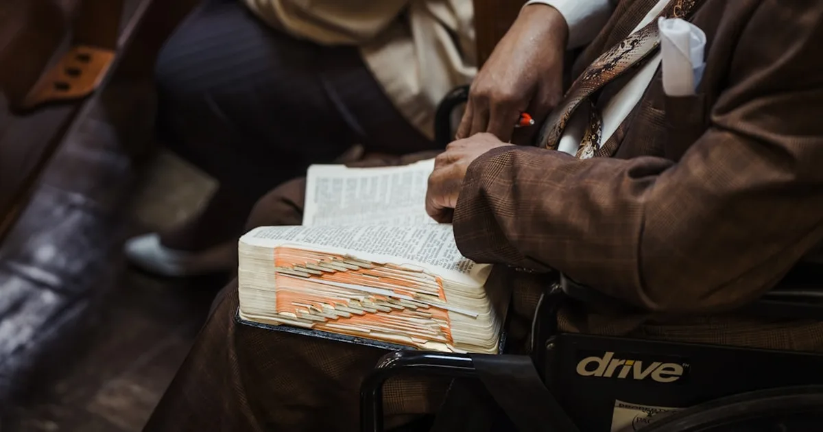 Orando por Nuestra Nación: Una Guía Cristiana para Interceder