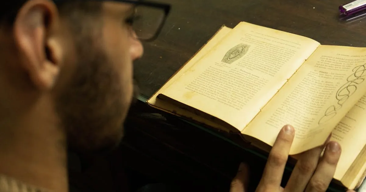Why Pope Leo XIV Says Paper Books Are Good for the Soul