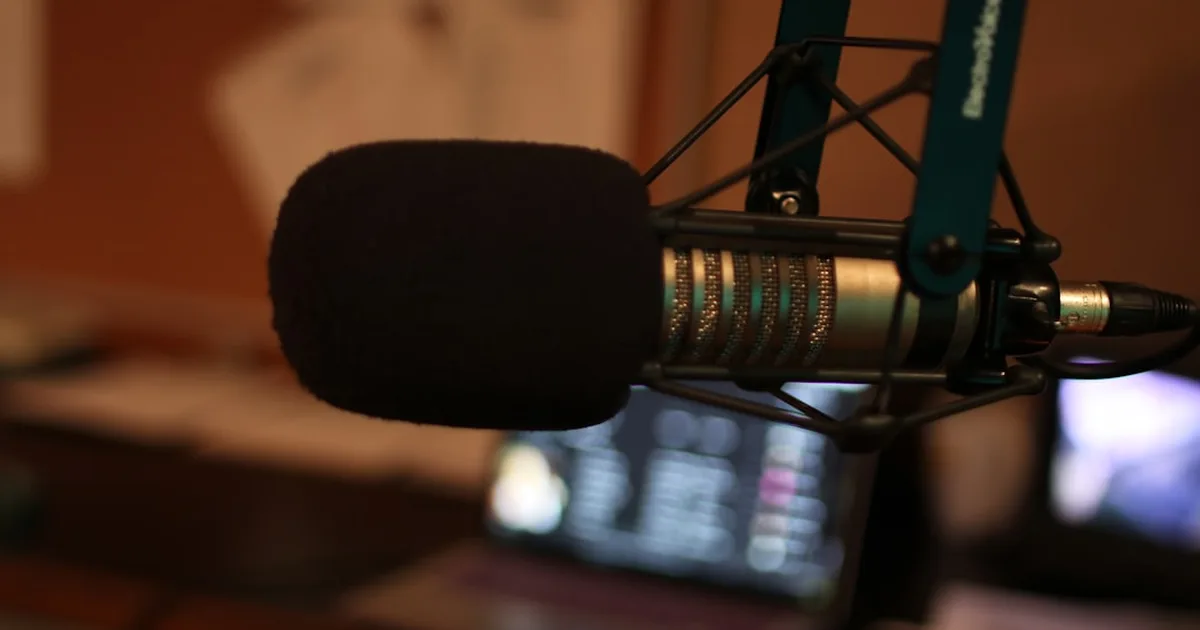 La Foi sur les Ondes : Comment la Radio Religieuse Continue de Relier les Communautés Chrétiennes