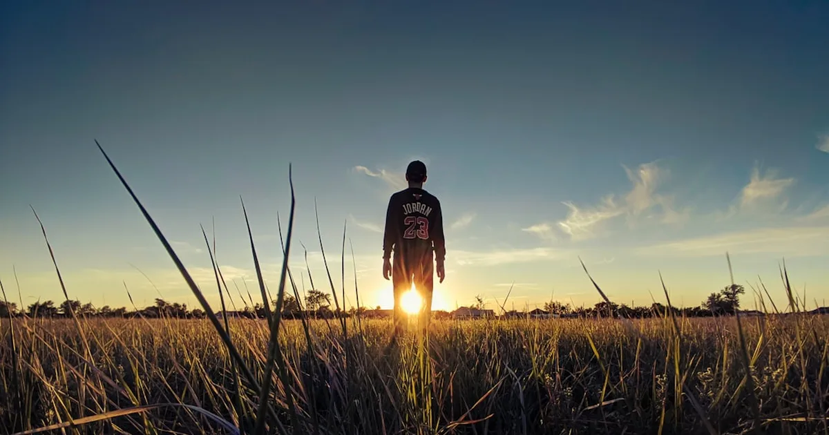 Da Fama à Fé: Quando Personalidades Públicas Encontram Caminhos Espirituais