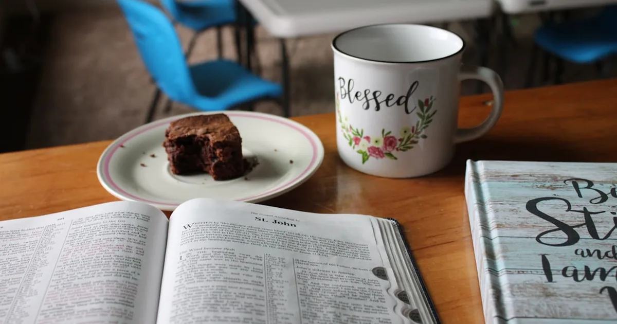What Does the Bible Say About Fasting? A Christian Guide