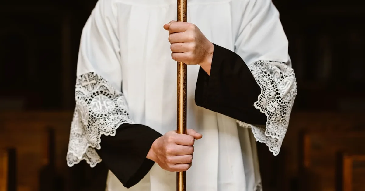 SSPX ordena cuatro nuevos obispos: ¿un signo de esperanza para la tradición católica?