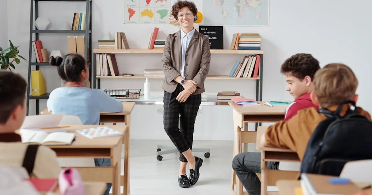 Fé em Primeiro Lugar: O Dilema de uma Educadora entre a Norma e a Consciência