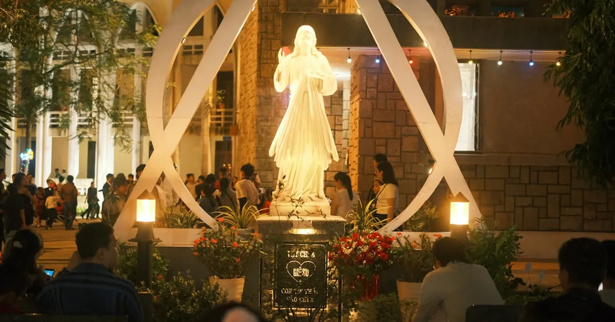 La Divina Misericordia: Un'Esperienza che Rinnova la Fede