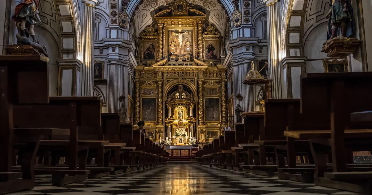 Conversiones y abandonos: el mapa cambiante de la fe cristiana en el mundo