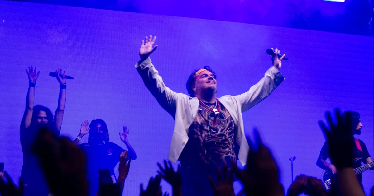 Júlia Cristiano: From Television Fame to Worship Ministry - A Journey of Divine Purpose