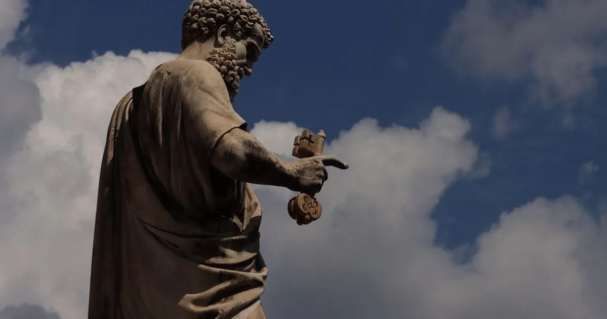 São Pedro: O Apóstolo, a Rocha da Igreja e o Primeiro Papa
