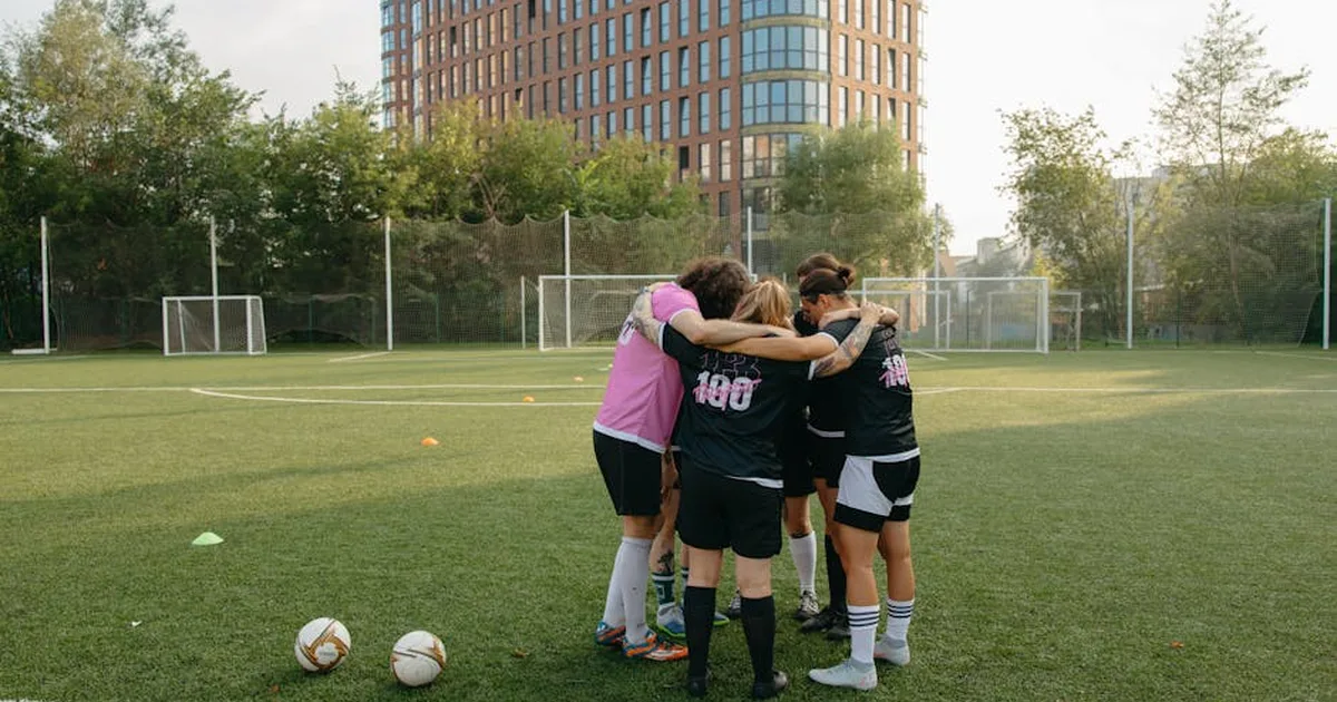 Empates que enseñan: lecciones de perseverancia en el fútbol y la vida cristiana
