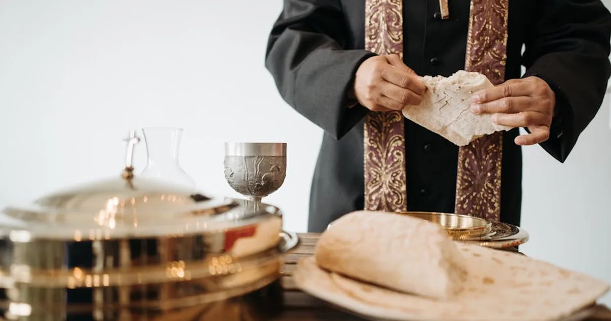 ARD-Serie „Holy Days“: Christliche Feiertage neu entdecken – mit Humor und Tiefgang