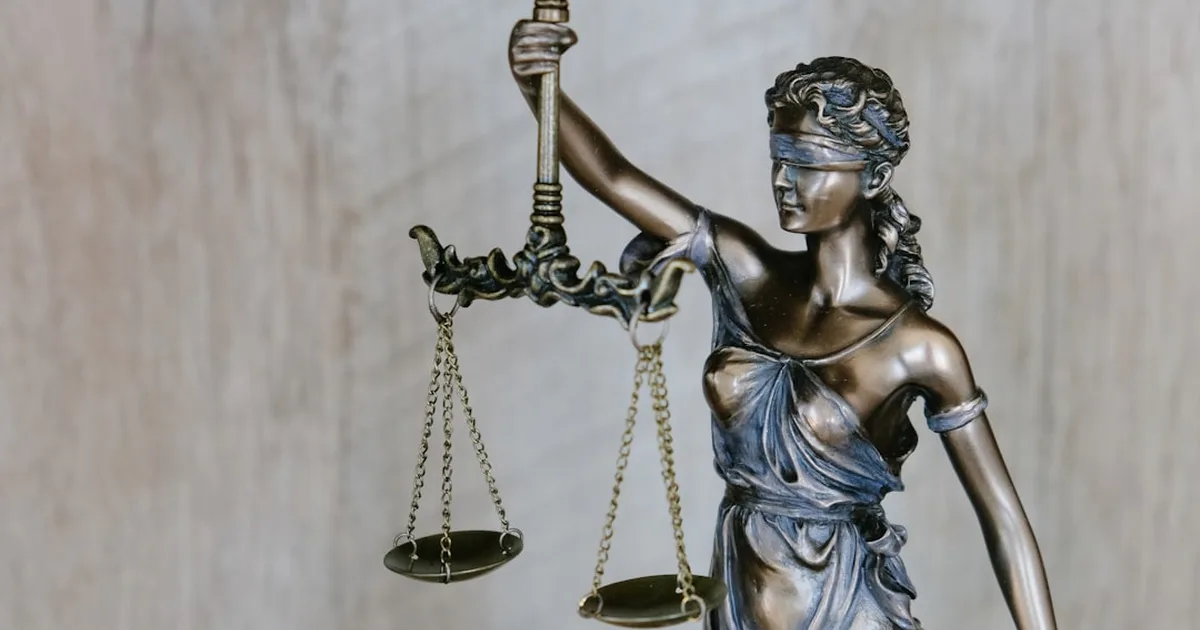 Corrupção e fé: quando a justiça humana parece insuficiente