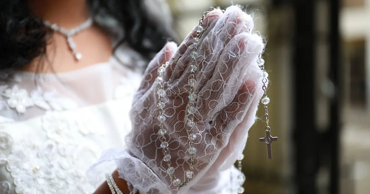 First Communion Age: A Family Guide for Christian Homes