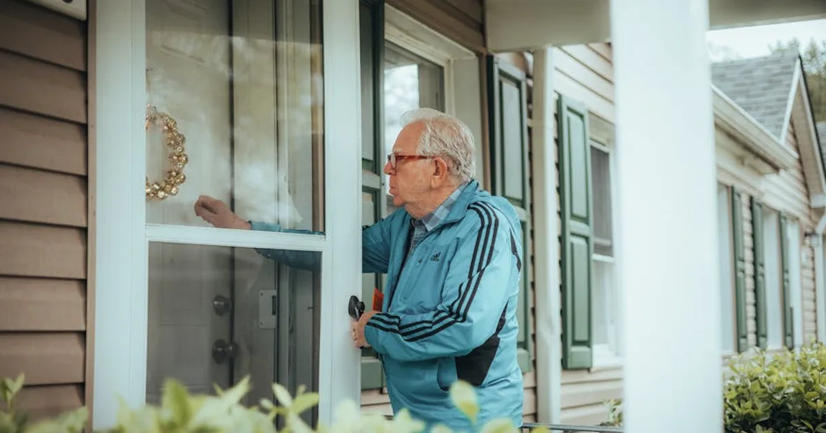 Shining Your Faith by Being a Good Neighbor