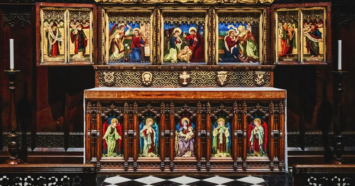 Consecration to Mary: A Path of Trust That Leads You to Jesus