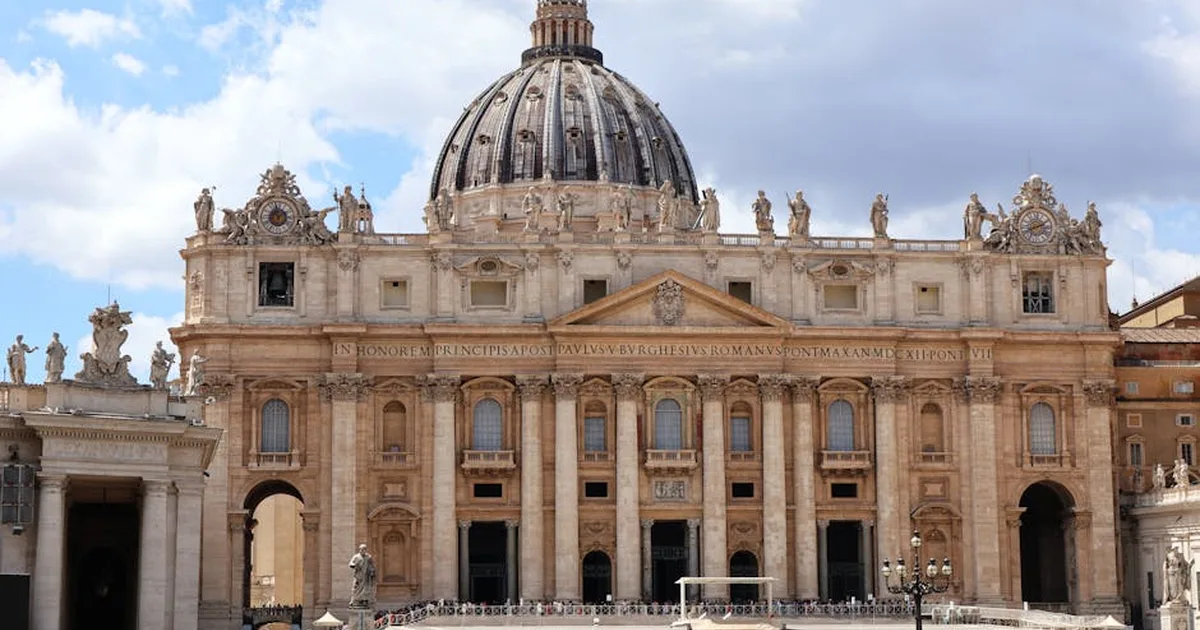 O relato de Gänswein: a renúncia de Bento XVI como gesto de humildade e fé