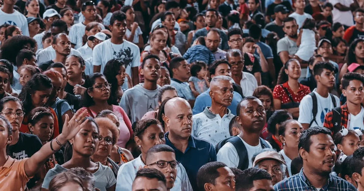 León XIV en Angola: La fe auténtica que transforma vidas y construye comunidad