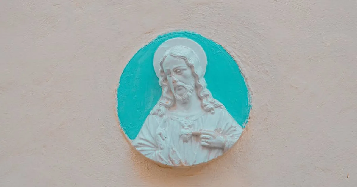 Bilal Hassani y Jesús: ¿Provocación o falta de respeto? Una reflexión para creyentes