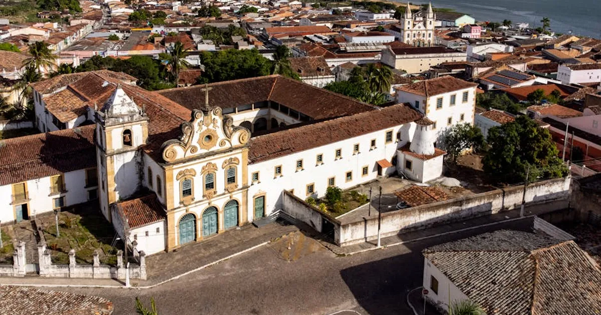 Can Digital Data Centers Strengthen Church Communities? Lessons from Brazil