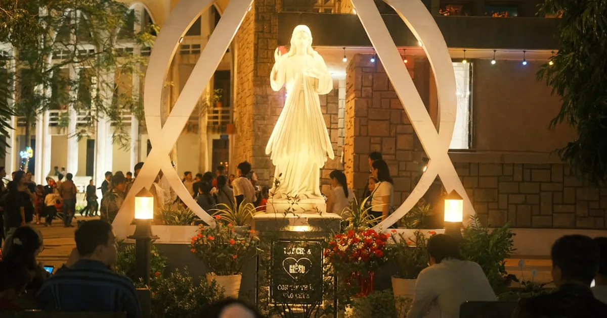 La Domenica della Divina Misericordia: Una festa della grazia di Dio nell'anno liturgico