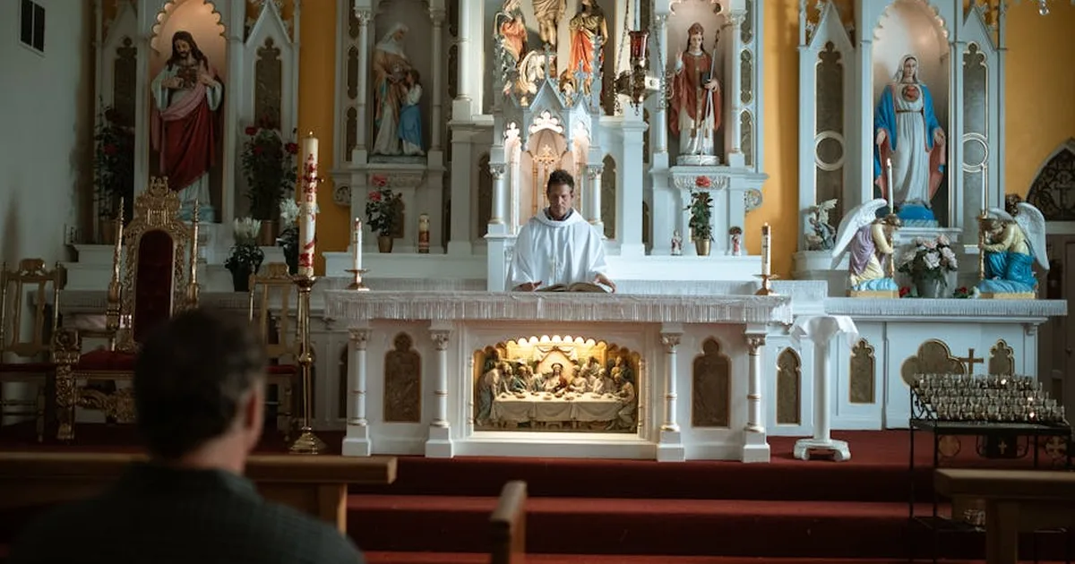 Roban sagrario con el Santísimo Sacramento en templo de Guanajuato