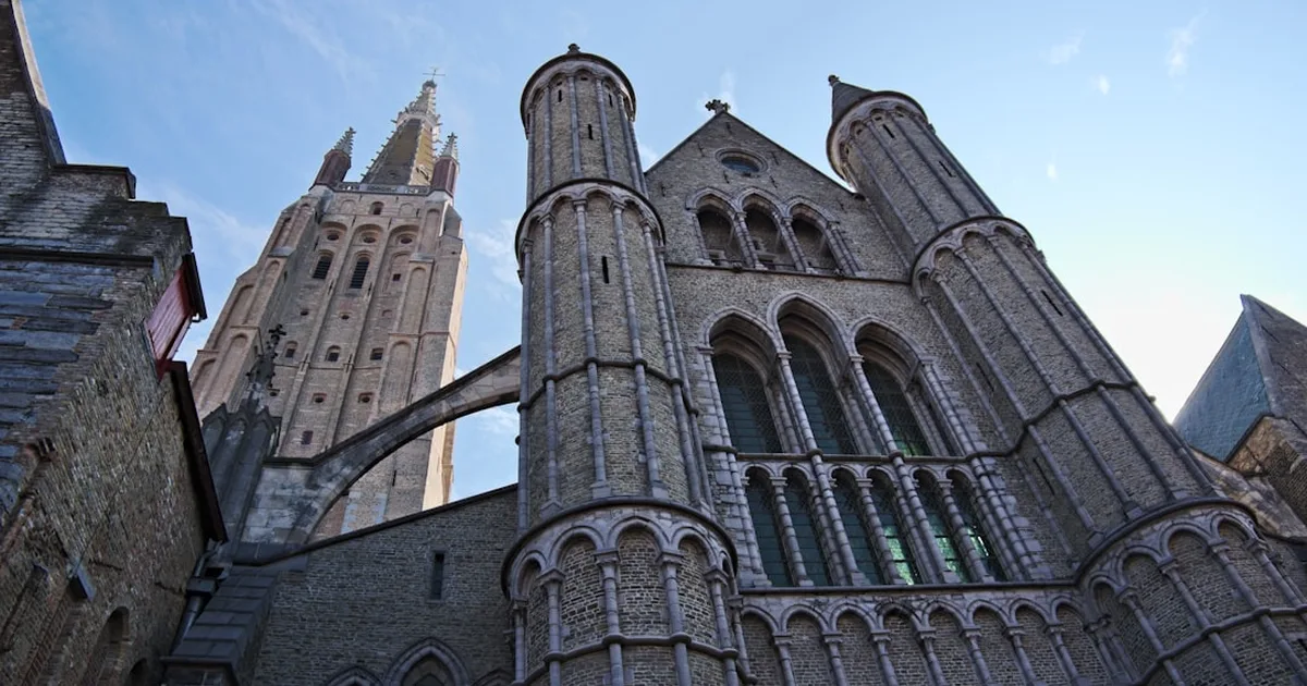 Praying to Our Lady of Fátima: A Guide to Asking for Her Intercession with Faith