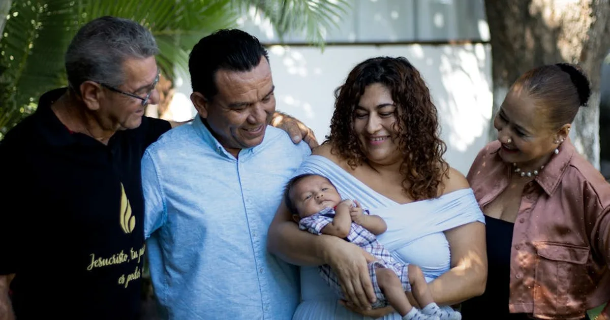 When Home Changes: A Pastor's Journey of Faith and Family Across Borders