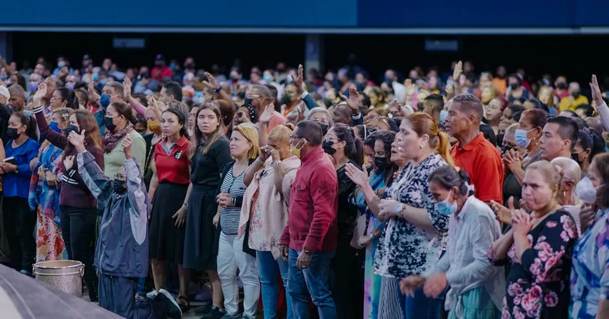 Unità nella Diversità: Il Centro Evangelico 2026 Riunisce i Cristiani a Créteil