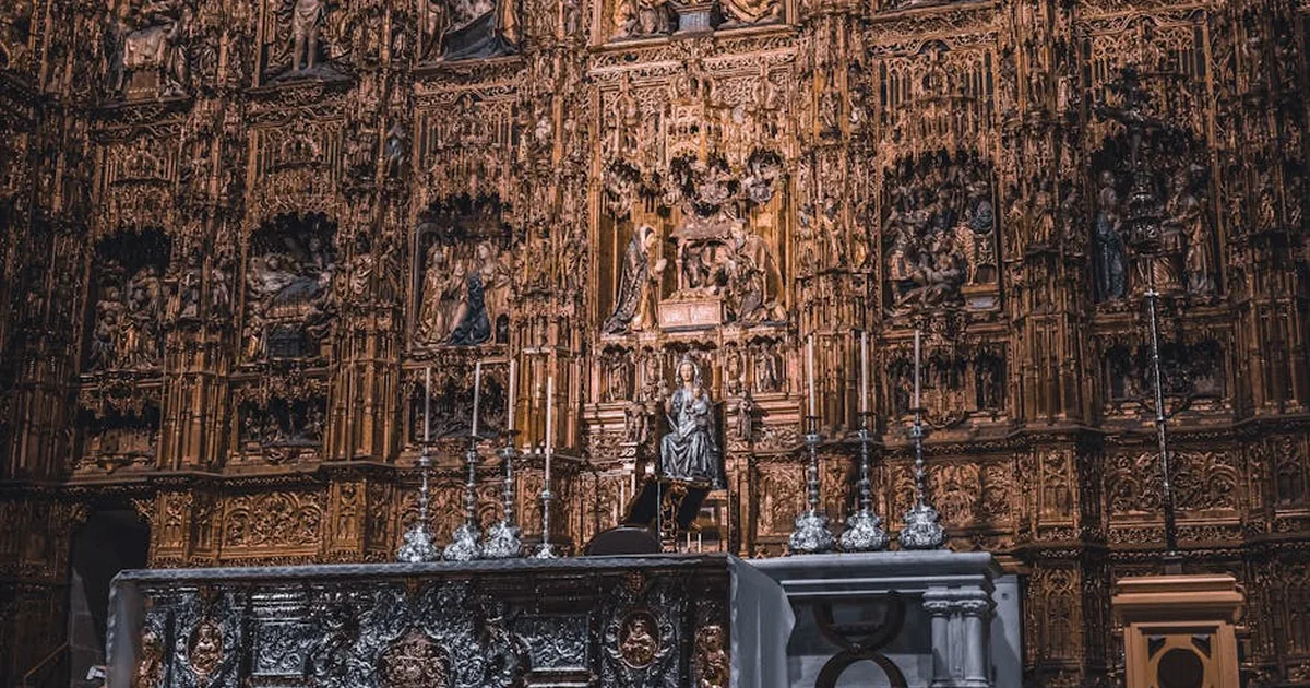Sevilla: Eine spirituelle Reise durch Glaube und Geschichte