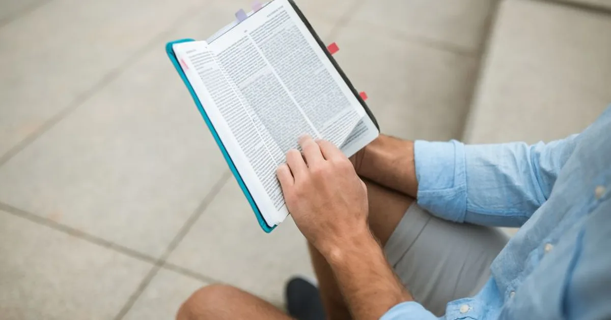 Finding Peace: 10 Inspirational Bible Verses for Daily Strength
