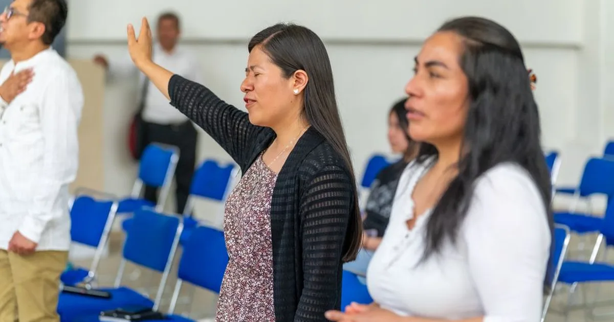 Pentecostes: O Poder do Espírito Santo Transforma Vidas no Acampamento de Fé