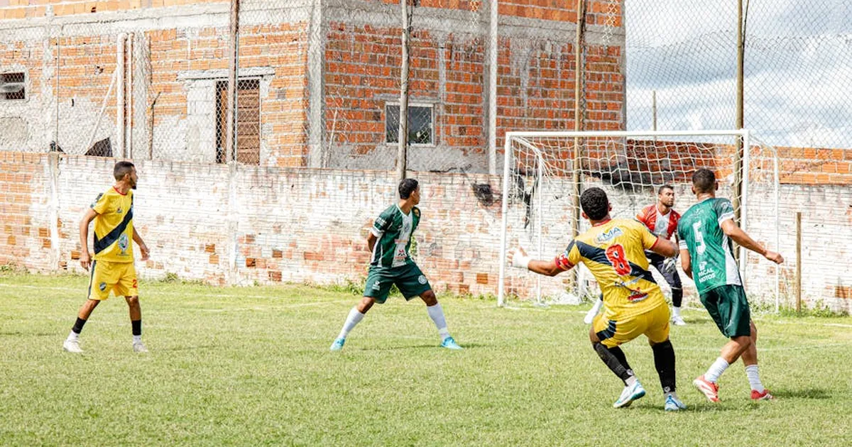 Gemeinschaft im Sport: Wie Fußball christliche Werte fördern kann