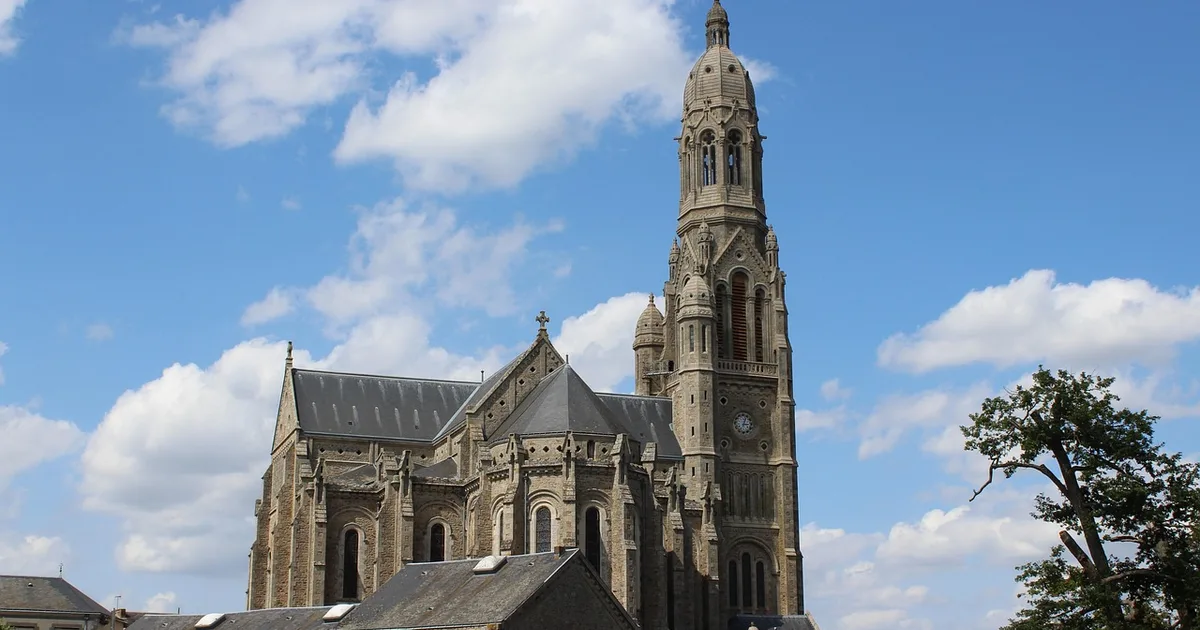 The Saint Who Showed Us How to Love Mary: Louis de Montfort