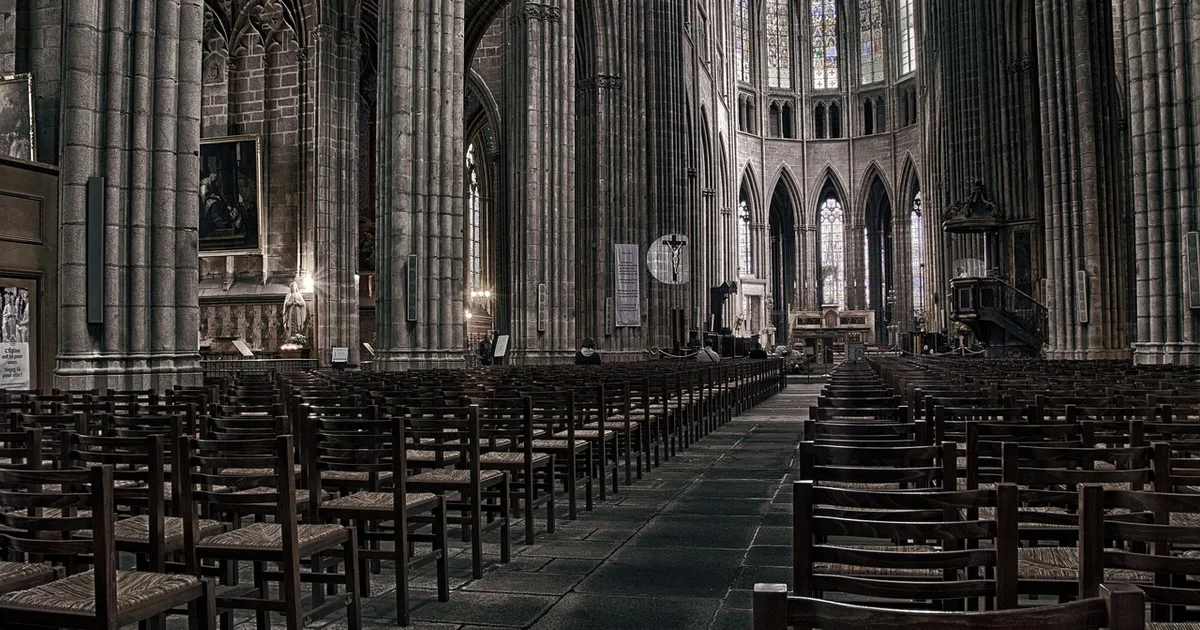 Orando ao Espírito Santo: Como Convidar Sua Presença para o Seu Dia a Dia