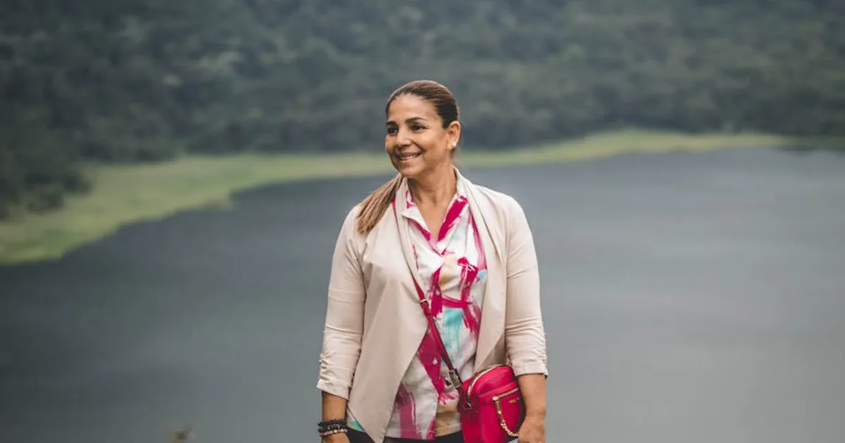 Costa Rica: Laura Fernández, presidente eleita, se compromete com a liberdade religiosa e a parceria com as igrejas evangélicas