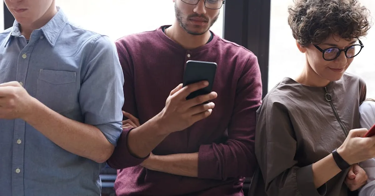 Pastorale Digitale: Accompagnare i Giovani nella Fede Attraverso i Social Media