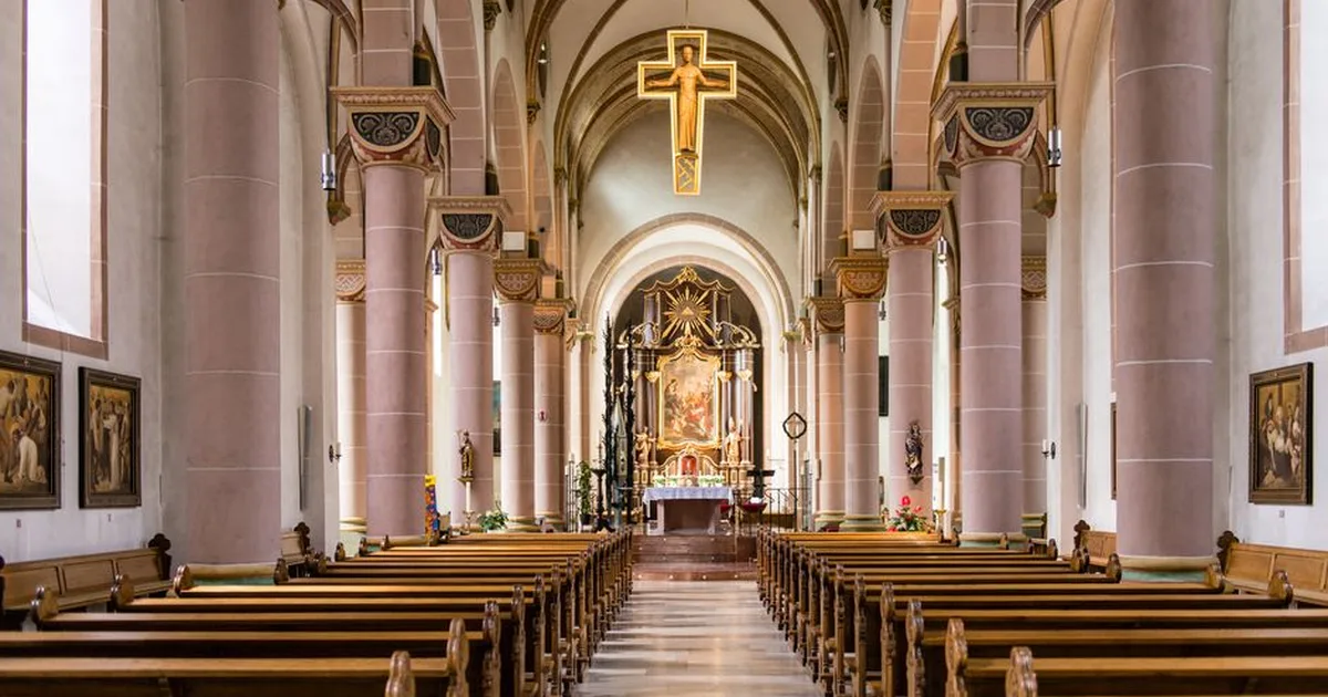 Histoire de l'Église Catholique : Un Voyage de Foi à Travers les Siècles