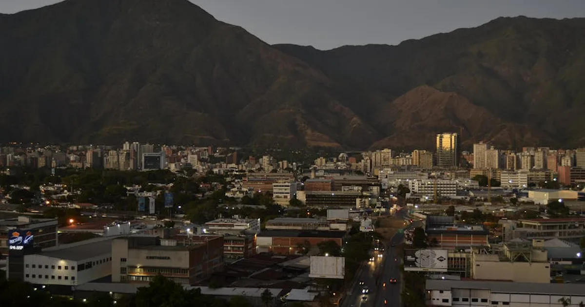 Venezuela: il dramma di Víctor Hugo, arrestato per errore e morto in carcere senza che la madre lo sapesse