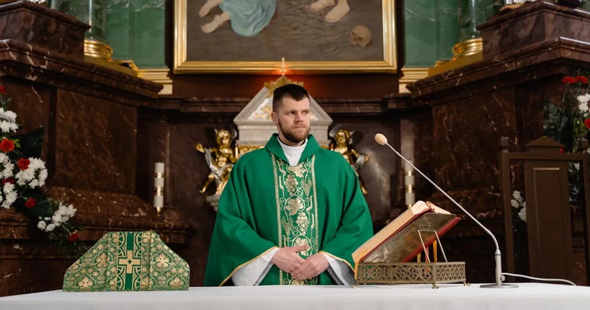 La santidad en el silencio: cuando los procesos humanos se detienen, la fe sigue viva