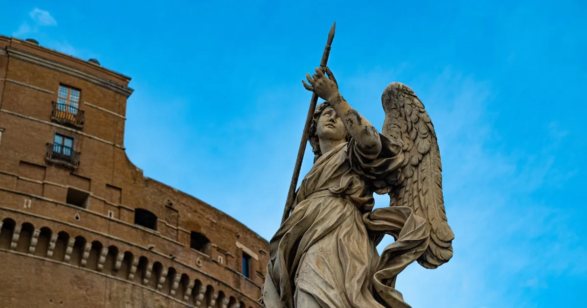 Escudo Celestial: Oración a San Miguel Arcángel para tu Protección