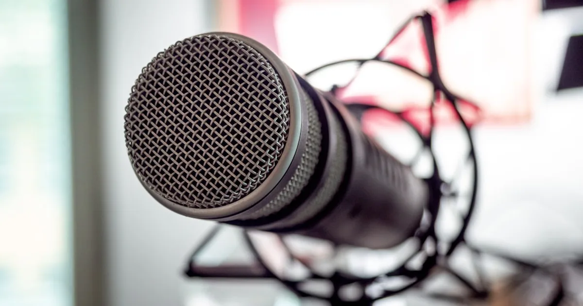 La Fede nell'Etere: Come la Radio Religiosa Continua a Collegare le Comunità Cristiane